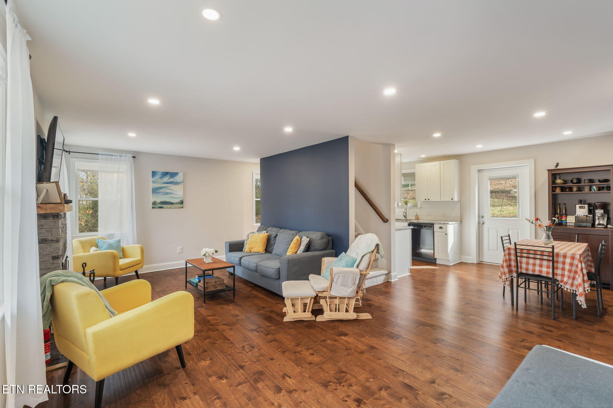 314 W Young High Pike