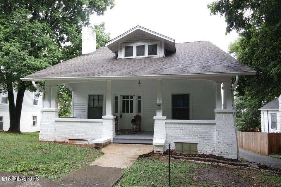 Photo of 523 Highland Ave, Maryville, TN 37803 (MLS # 1348845)