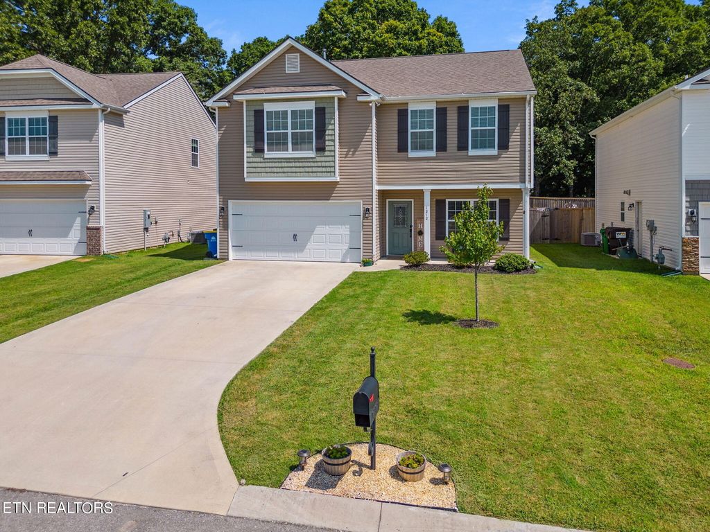 Photo of 1212 Bill Wallace Drive, Friendsville, TN 37737 (MLS # 1238229)