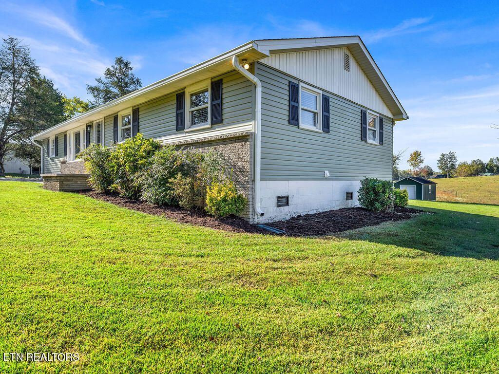 Photo of 5917 Roberts Rd, Corryton, TN 37721 (MLS # 1318964)