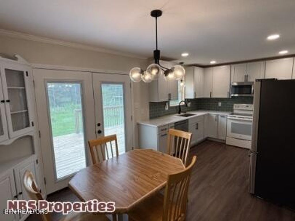 Photo of 7404 Foxglove Lane, Knoxville, TN 37918 (MLS # 1324342)