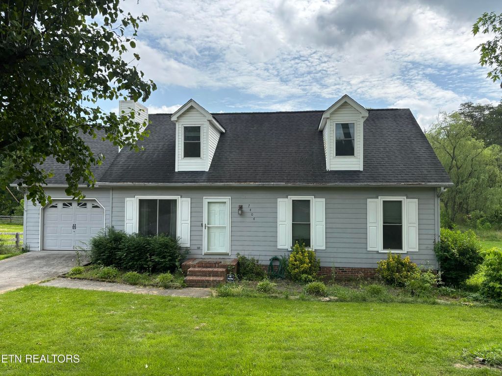 Photo of 7404 Foxglove Lane, Knoxville, TN 37918 (MLS # 1324342)