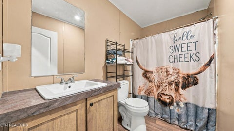 Tiny photo for 437 Sterling Rd, Athens, TN 37303 (MLS # 1355764)