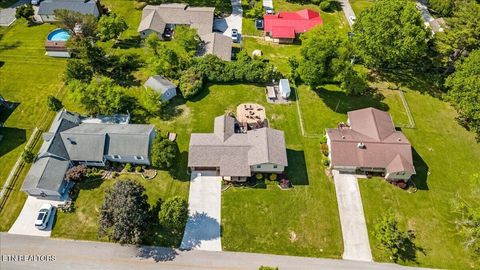 Tiny photo for 304 Dogwood Lane, Jacksboro, TN 37757 (MLS # 1339597)