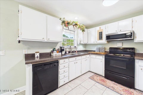 Tiny photo for 894 Crosby Lane, Spring City, TN 37381 (MLS # 1345650)