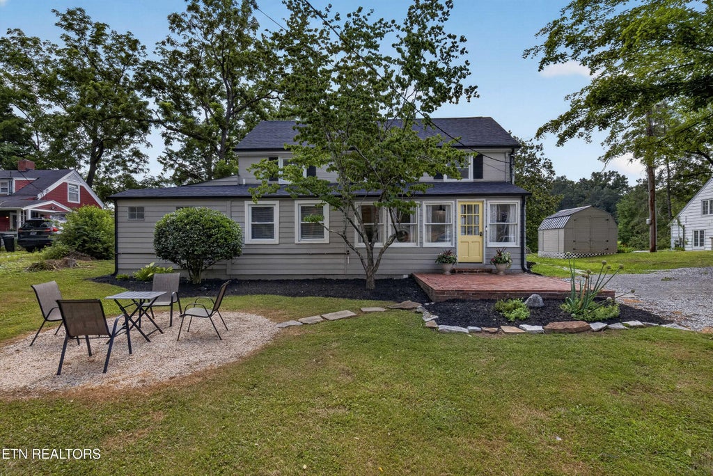 Photo of 44 W Norris Rd, Norris, TN 37828 (MLS # 1353074)