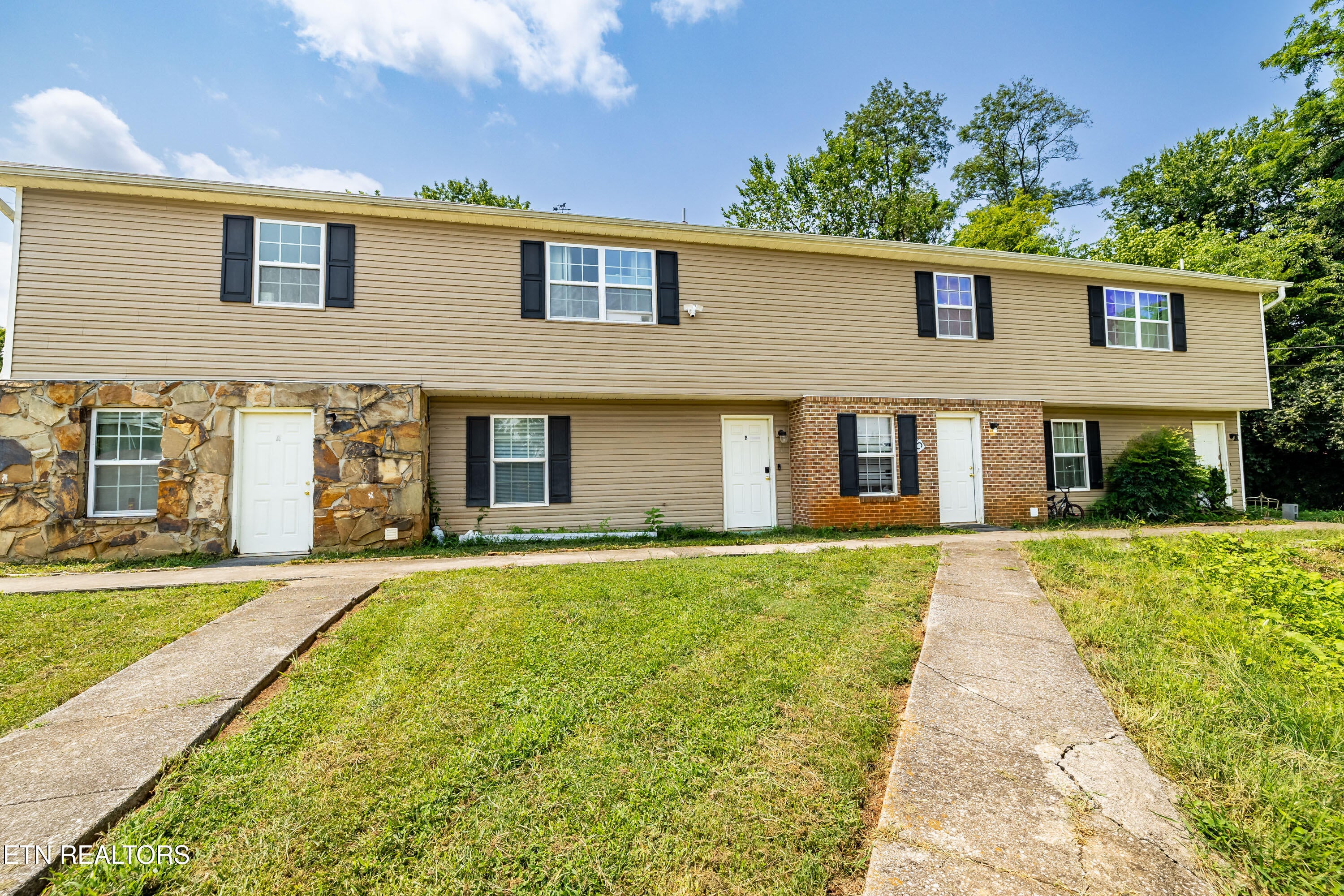 9125 NW Cedarpark Lane
