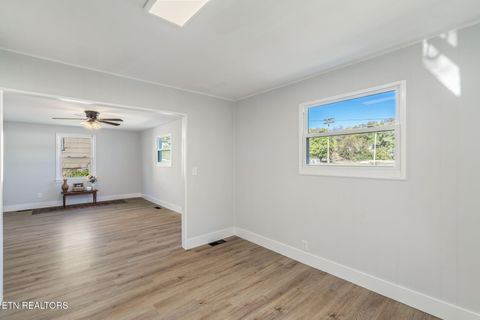 Tiny photo for 1005 Wilder Place, Knoxville, TN 37915 (MLS # 1318934)