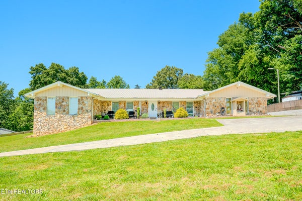 8023 CONNER RD, POWELL, TN 37849 - Image 572b6bbfe24fdcc13184ff6407bced9a/65918877
