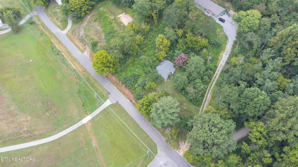 Photo of 295 Carroll Hollow Rd, Clinton, TN 37716 (MLS # 1311174)