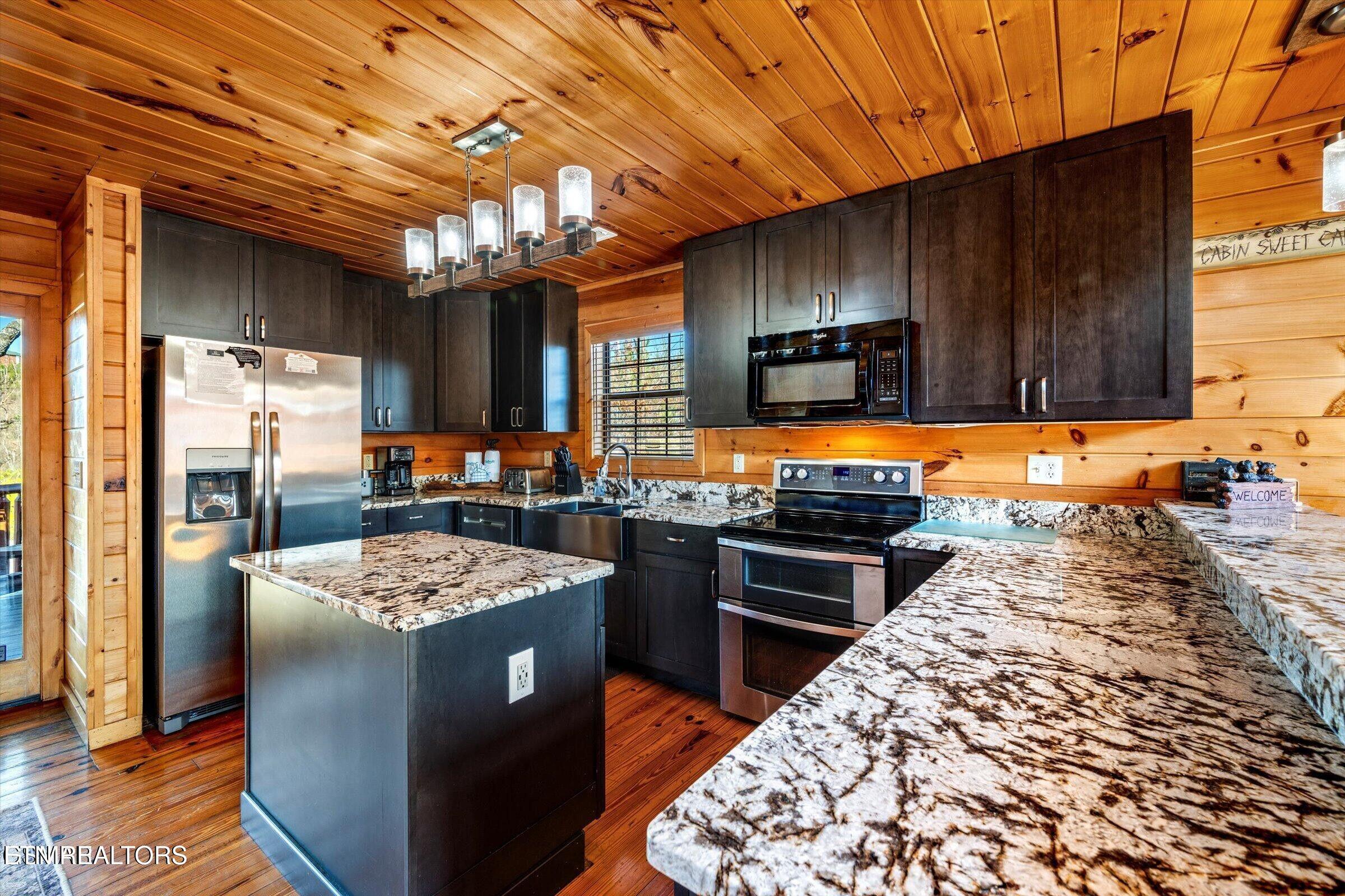 204 Pinnacle Drive