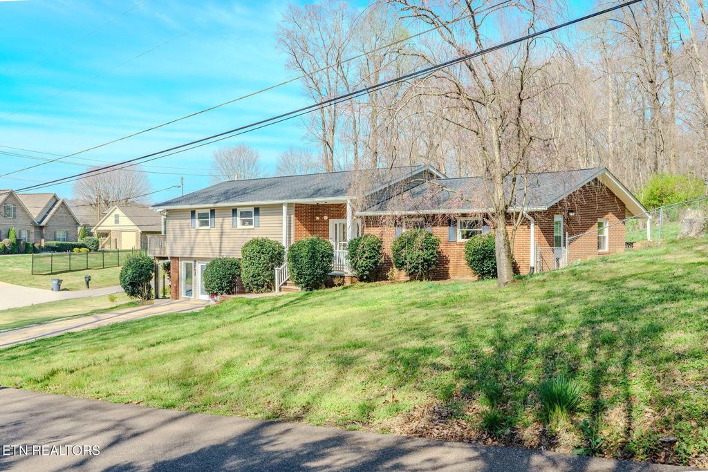 Photo of 3543 Ginn Farm Drive, Knoxville, TN 37920 (MLS # 1333879)