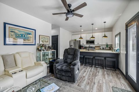 Tiny photo for 325 7Th St, Rocky Top, TN 37769 (MLS # 1337592)