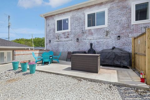 Tiny photo for 325 7Th St, Rocky Top, TN 37769 (MLS # 1337592)