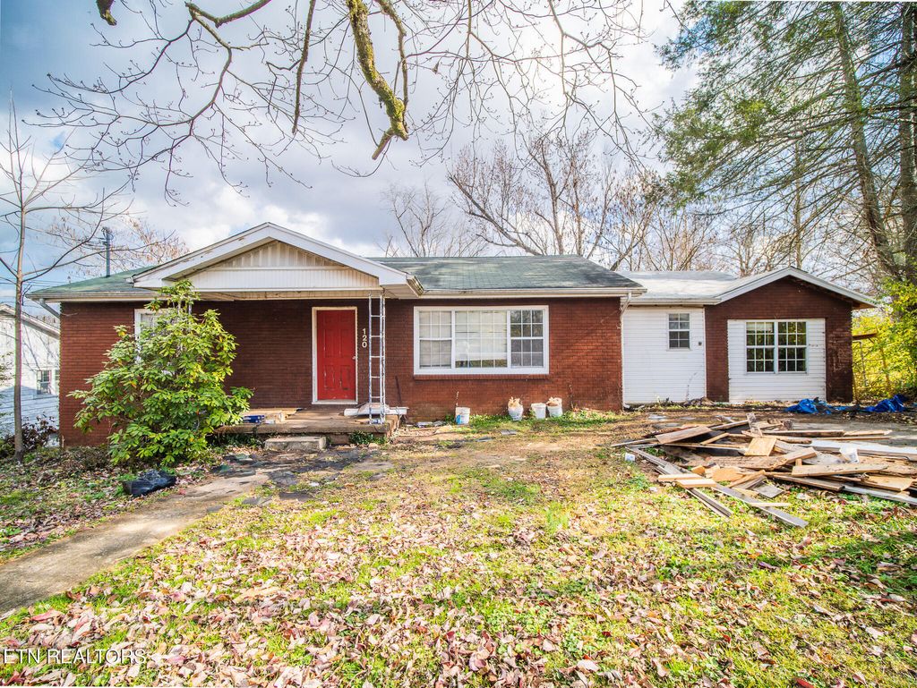 Photo of 120 Scenic Drive, Sevierville, TN 37862 (MLS # 1322403)