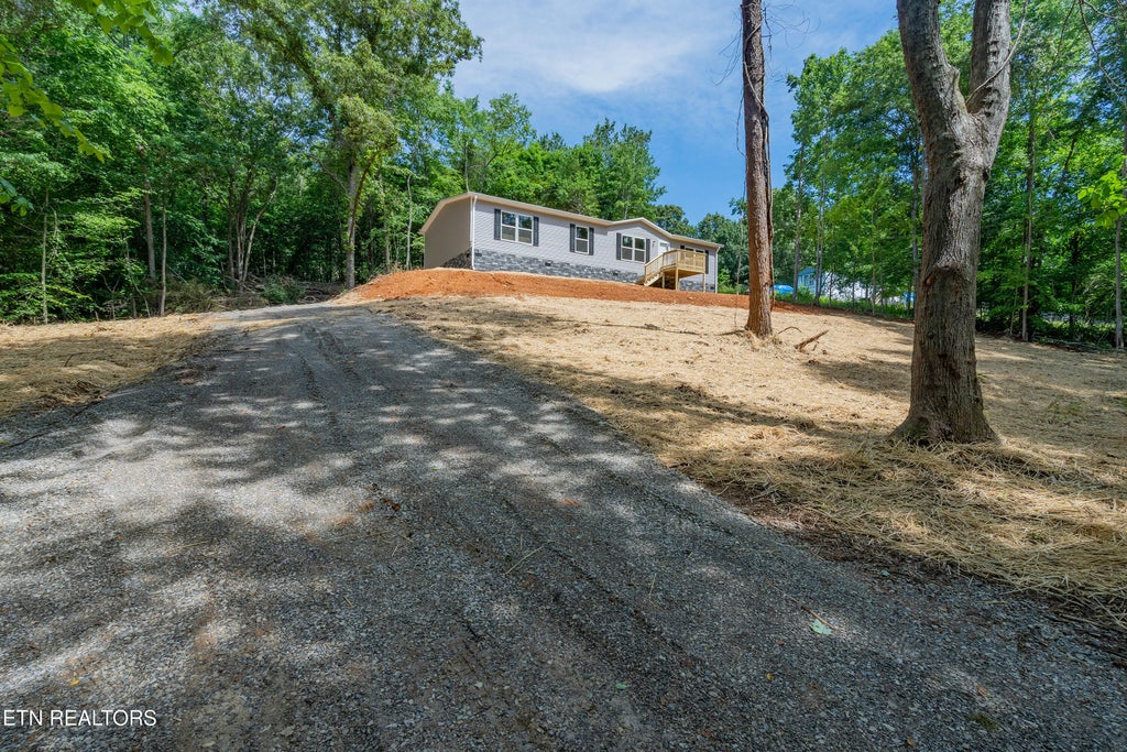 Photo of 358 Valley Drive, Loudon, TN 37774 (MLS # 1343312)