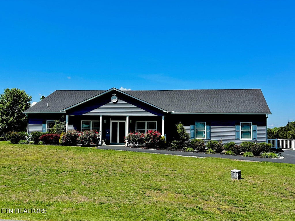 Photo of 1971 Harbor Hills DR, Dandridge, TN 37725 (MLS # 1343265)