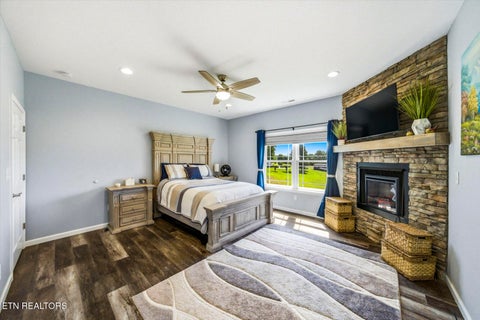 Tiny photo for 1971 Harbor Hills DR, Dandridge, TN 37725 (MLS # 1343265)