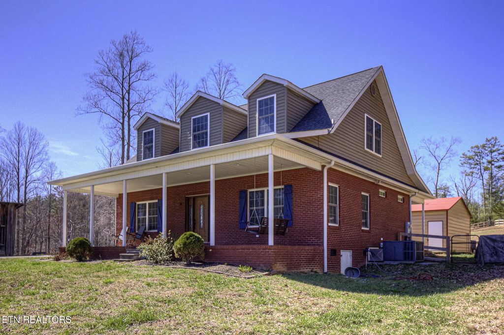 Photo of 163 Sourwood Lakes Rd, Tellico Plains, TN 37385 (MLS # 1294138)