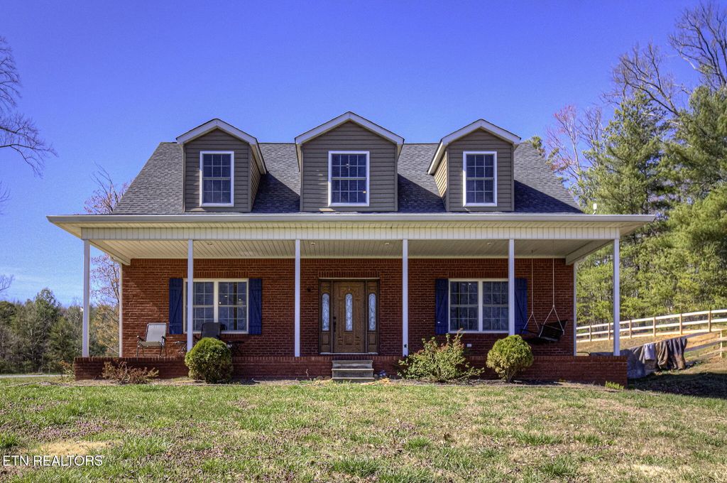 Photo of 163 Sourwood Lakes Rd, Tellico Plains, TN 37385 (MLS # 1294138)