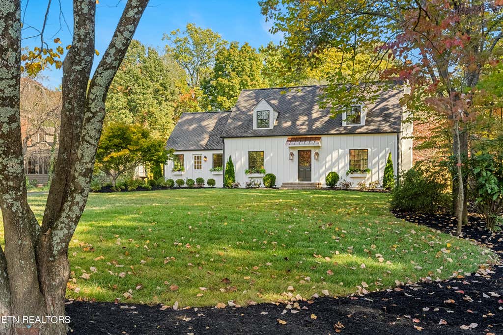 Photo of 104 Westwood Rd, Knoxville, TN 37919 (MLS # 1280522)