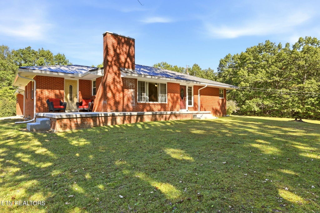 Photo of 8757 Morgan County Hwy, Sunbright, TN 37872 (MLS # 1357141)