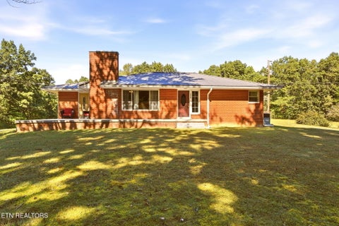 Photo of 8757 Morgan County Hwy, Sunbright, TN 37872 (MLS # 1357141)