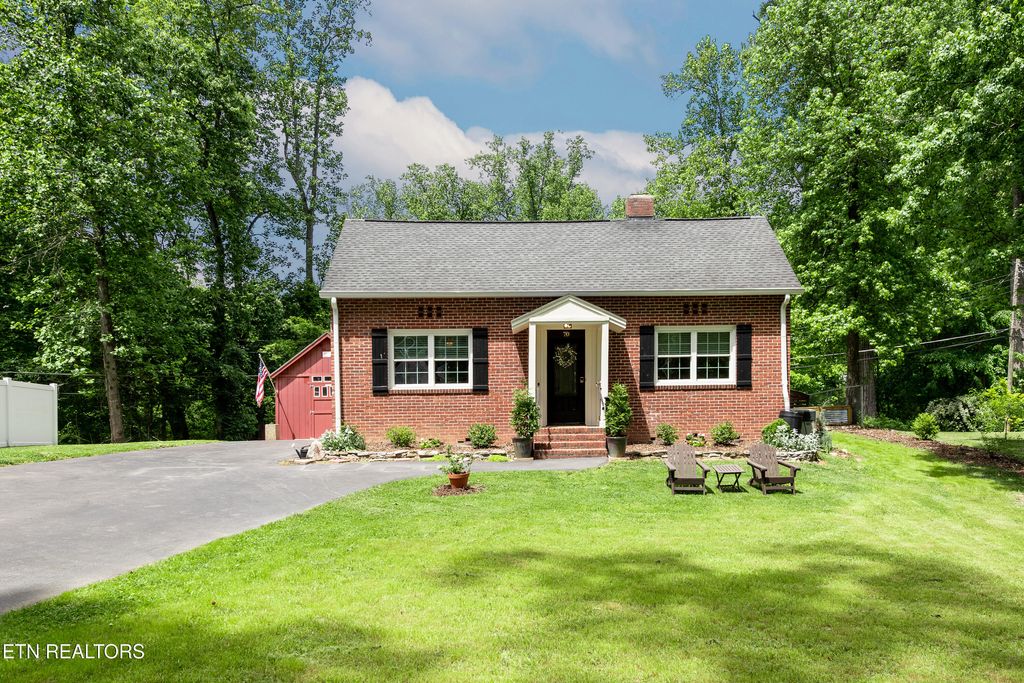 Photo of 70 Pine Rd, Norris, TN 37828 (MLS # 1338613)