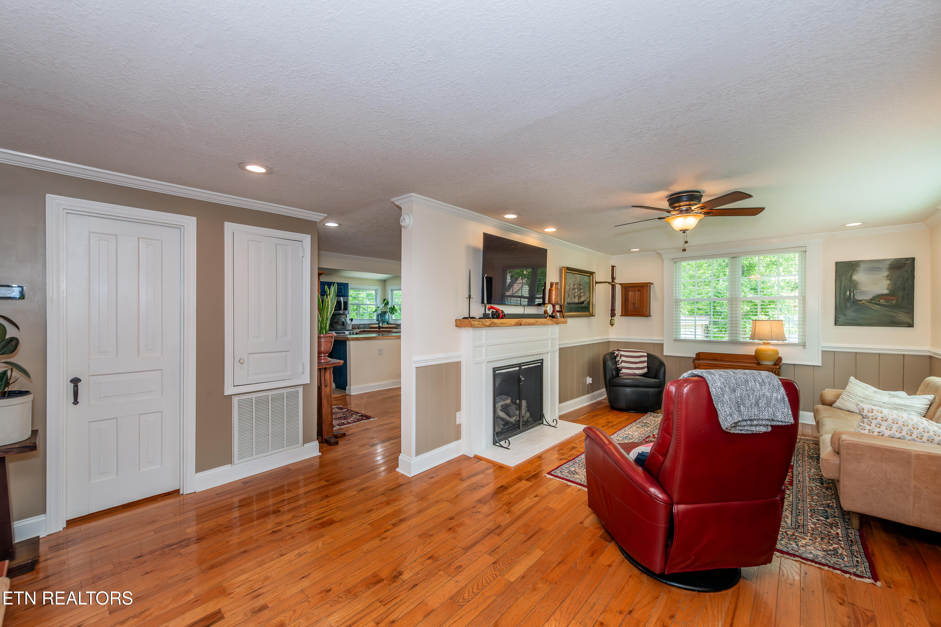 70 Pine Rd