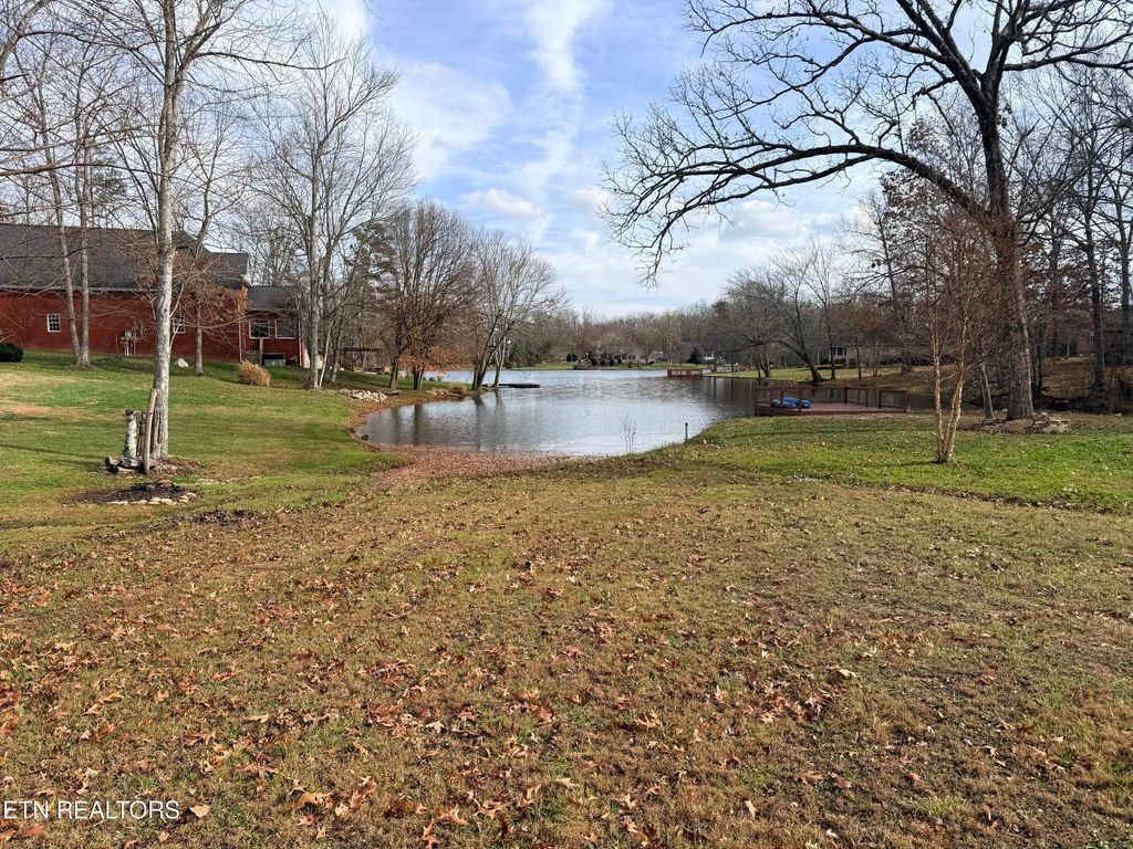 Photo of 390 Deer Creek Drive Drive, Crossville, TN 38571 (MLS # 1322845)