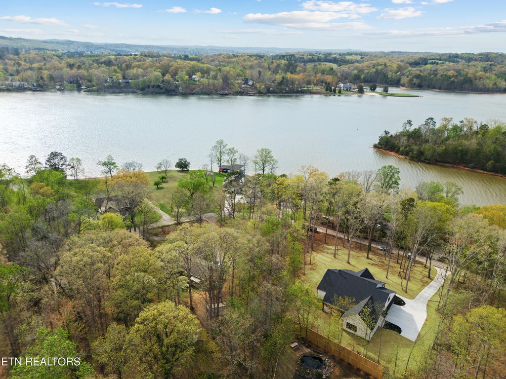 Photo of 1139 N Sequoyah Drive, Friendsville, TN 37737 (MLS # 1296067)