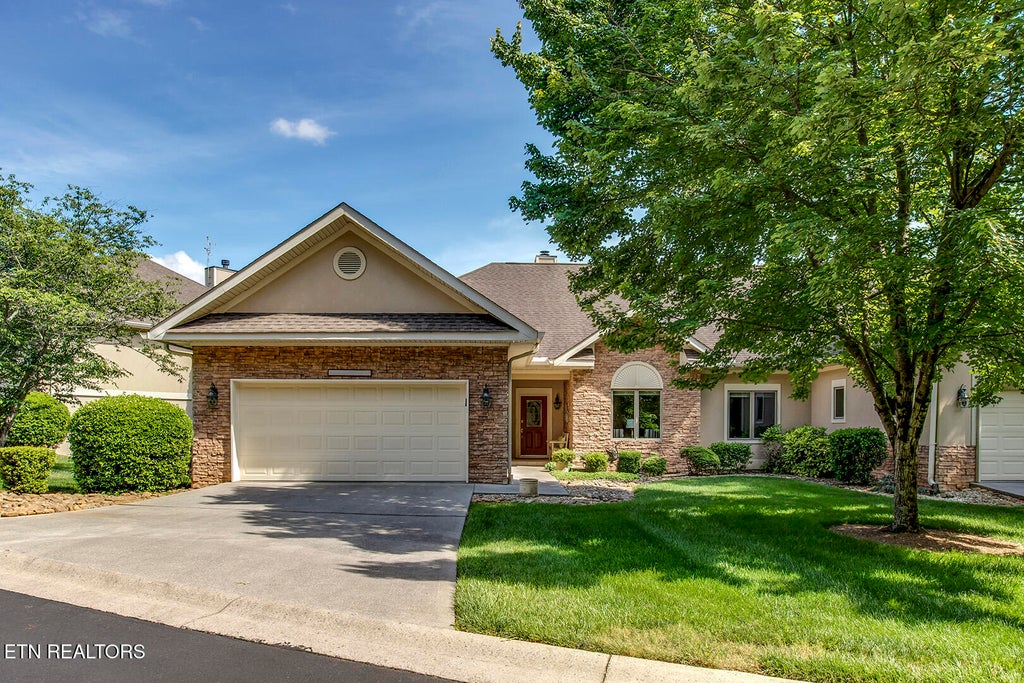 Photo of 231 Tanasi Lagoon Drive, Loudon, TN 37774 (MLS # 1344019)