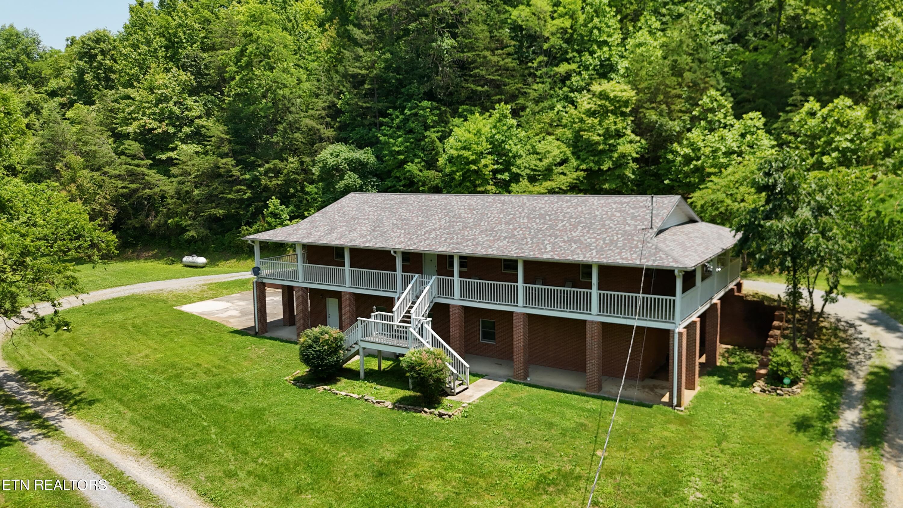 609 Lane Hollow Road Rd