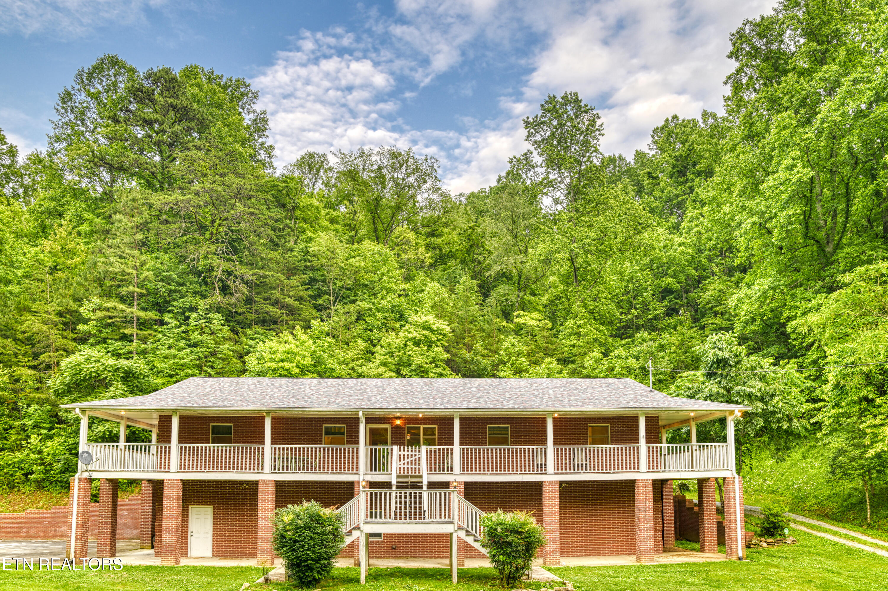 609 Lane Hollow Road Rd