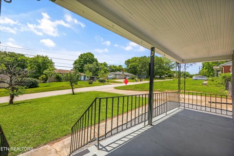 Tiny photo for 5604 Kentwood Rd, Knoxville, TN 37912 (MLS # 1344040)