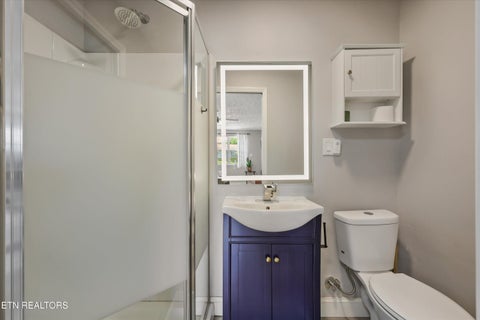 Tiny photo for 5604 Kentwood Rd, Knoxville, TN 37912 (MLS # 1344040)