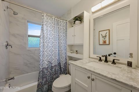 Tiny photo for 5604 Kentwood Rd, Knoxville, TN 37912 (MLS # 1344040)