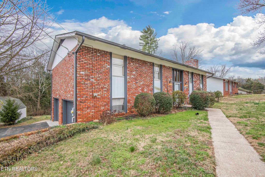 Photo of 9620 Tallahassee Lane, Knoxville, TN 37923 (MLS # 1330458)