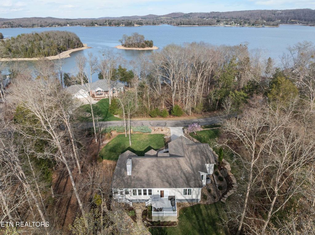 Photo of 180 E Shore Drive, Rockwood, TN 37854 (MLS # 1333104)