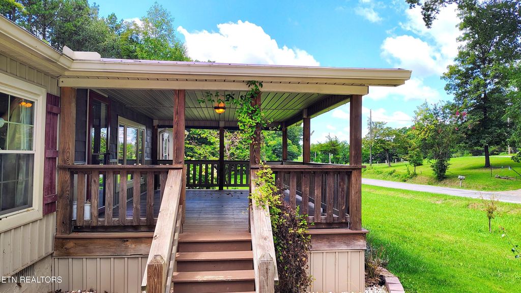 Photo of 262 County Road 792, Etowah, TN 37331 (MLS # 1312276)