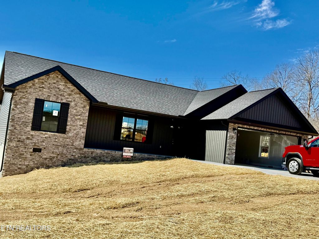 Photo of 200 MILO Circle, Tazewell, TN 37879 (MLS # 1287104)