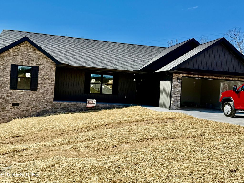 Photo of 200 MILO Circle, Tazewell, TN 37879 (MLS # 1287104)