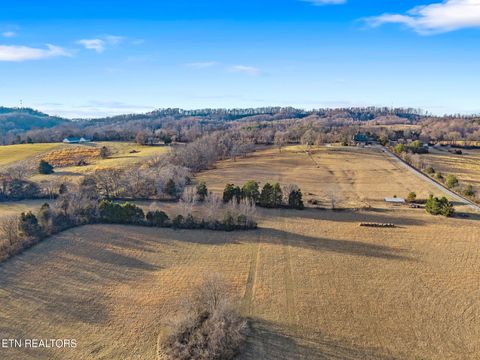 Photo of 327 Thompson Rd, Madisonville, TN 37354 (MLS # 1332047)