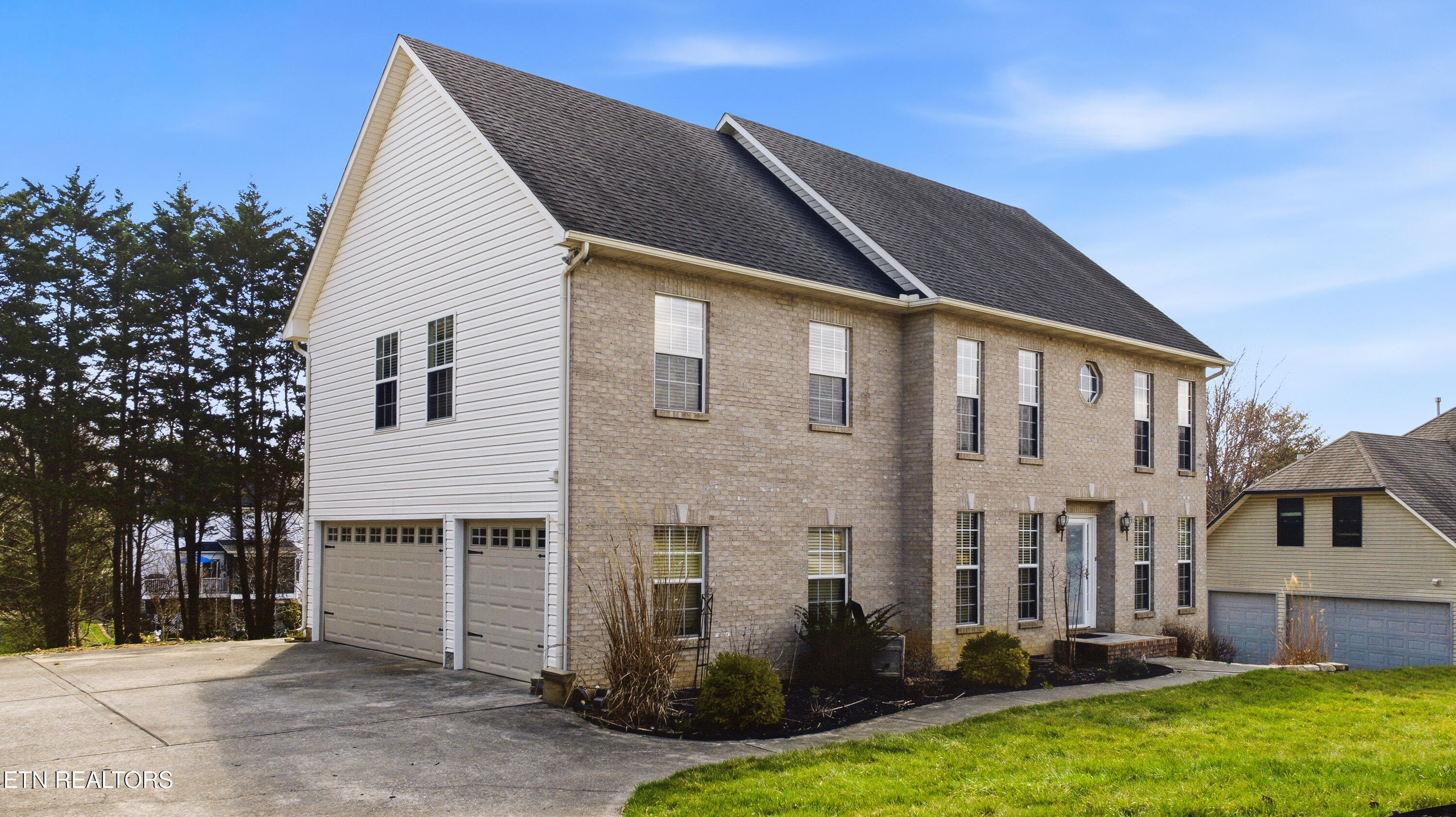 5668 Eagle Crest Lane