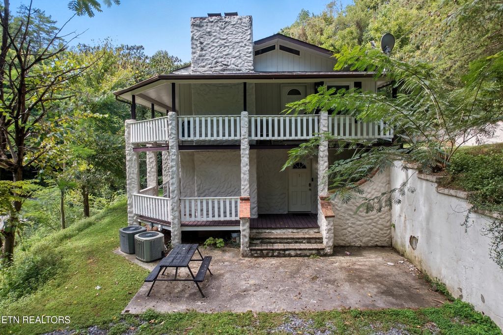 Photo of 3250 Progress Hill Blvd, Pigeon Forge, TN 37863 (MLS # 1328586)