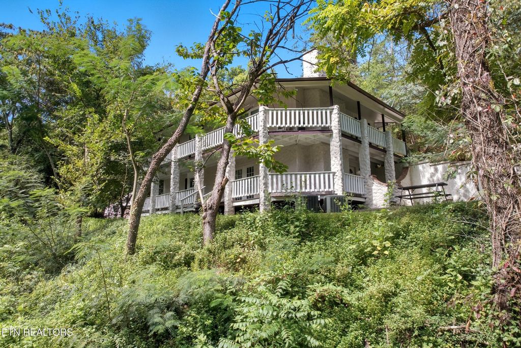 Photo of 3250 Progress Hill Blvd, Pigeon Forge, TN 37863 (MLS # 1328586)