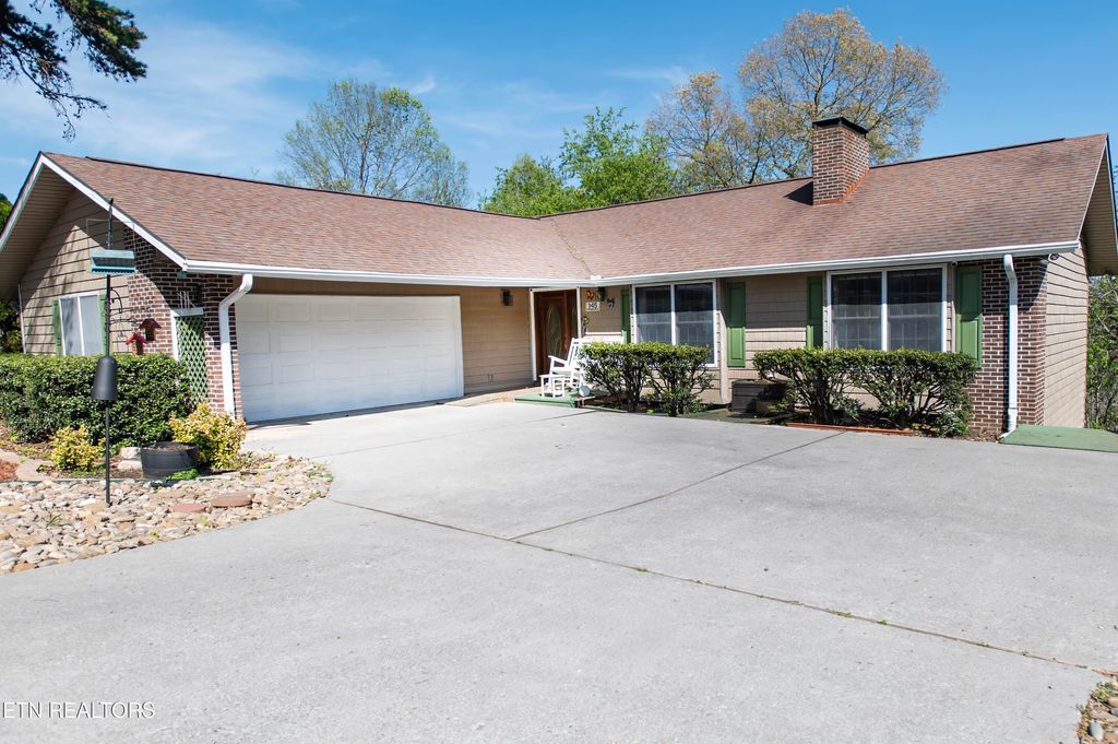 Photo of 145 Chahyga Way, Loudon, TN 37774 (MLS # 1325904)