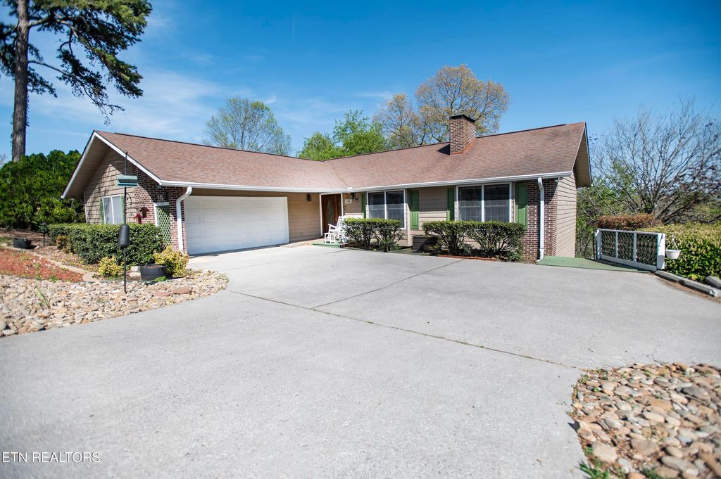 Photo of 145 Chahyga Way, Loudon, TN 37774 (MLS # 1325904)