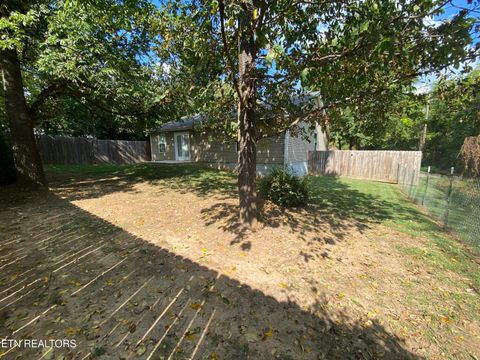 Tiny photo for 195 Sutton Lane, Knoxville, TN 37909 (MLS # 1316059)