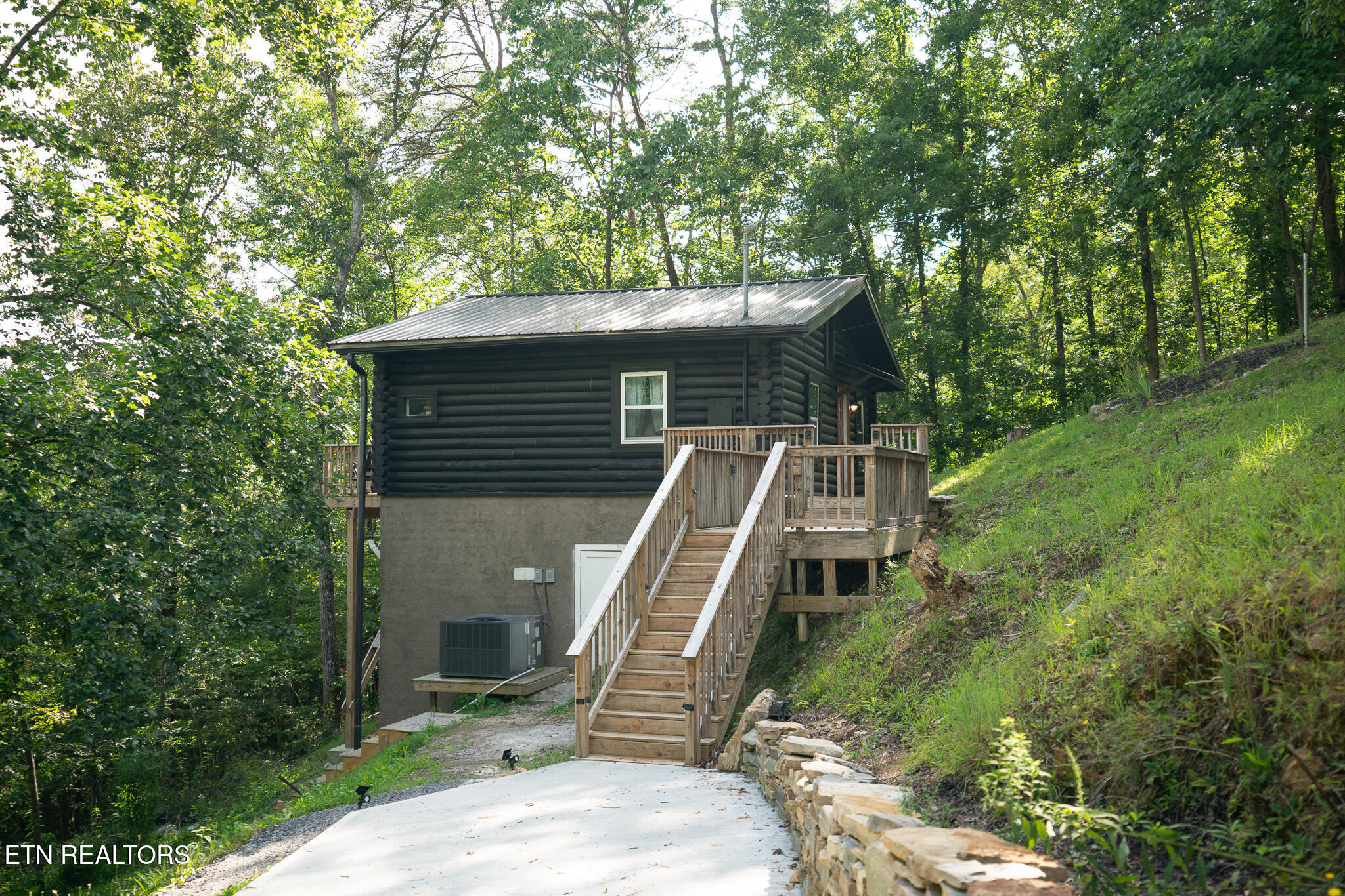 1065 Shell Mountain Rd